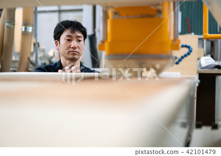 Factory, craftsman, operation work carpenter worker Factory, craftsman, operation work carpenter worker 42101479