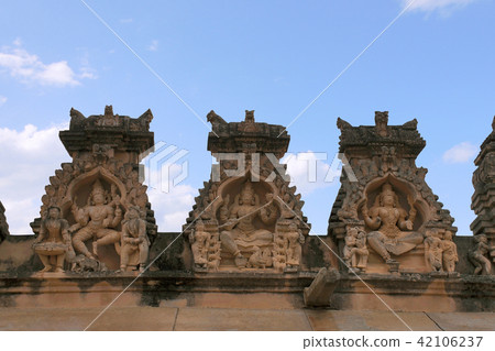 Neminatha temple, Chavundaraya Basadi, Karnataka 42106237