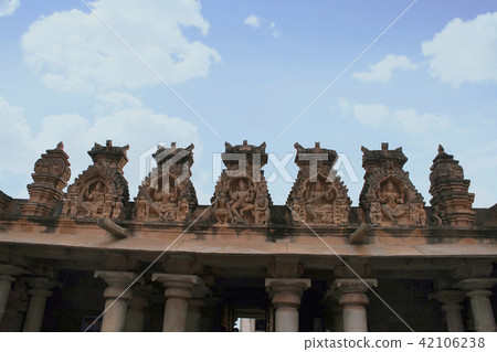 Neminatha temple, Chavundaraya Basadi, Karnataka 42106238