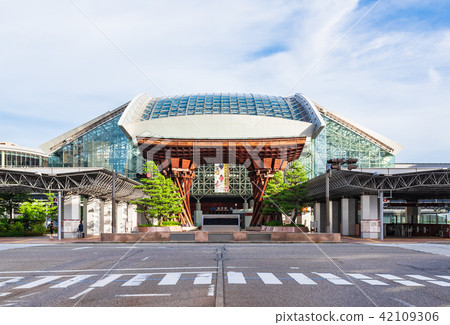 Kanazawa Station 42109306