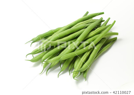 Cowpea, fresh cowpea from the vegetable garden Cowpea, fresh cowpea from the vegetable garden 42110027