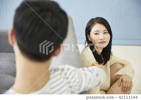 夫婦,新婚夫婦,夫婦,生活方式,每天,情人,愛 夫婦,新婚夫婦,夫婦,生活方式,每天,情人,愛 42111144