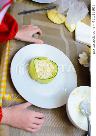 process of preparation of salad by the child at school of young cooks process of preparation of salad by the child at school of young cooks 42112903
