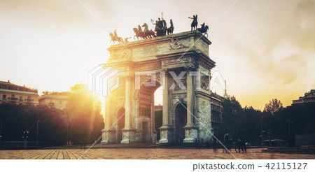 Arco della Pace in Milan , Italy 42115127