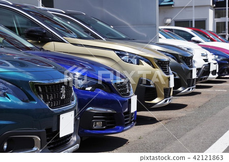 汽車進口車排隊經銷商 汽車進口車排隊經銷商 42121863