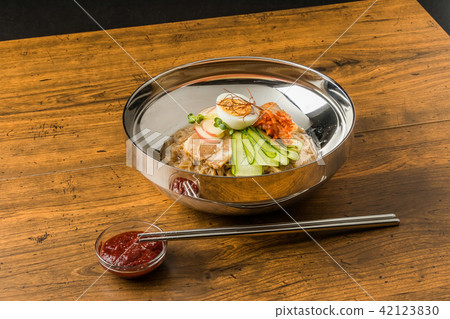 一般冷面韓國和韓國料理Naengmyeon韓式麵條 42123830