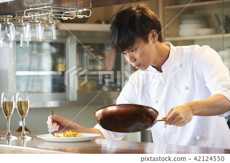 一位廚師 一位廚師 42124550