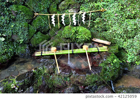 Shinto shrine of Kibune shrine (Kyoto) 42125059