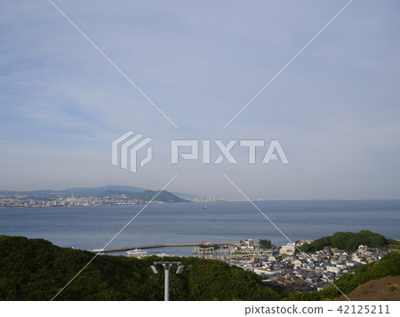 兵庫縣淡路島Iwaya漁港和明石海峽 42125211