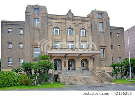 鹿兒島市中央公民館 鹿兒島市中央公民館 42126296