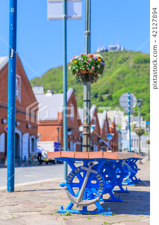 Hakodate-style street scenery 42127894