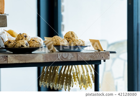 Bakery bakeries Bakery bakeries 42128080