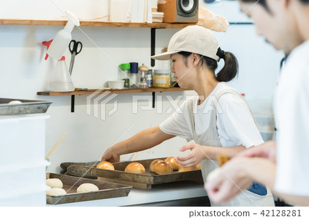 Baker Baker 42128281