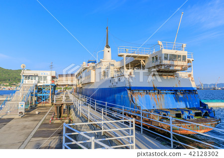 Hakodate _ Seikan聯繫船Megumaru Maru 42128302