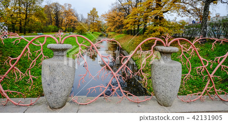 Decorations of ancient bridge in autumn Decorations of ancient bridge in autumn 42131905