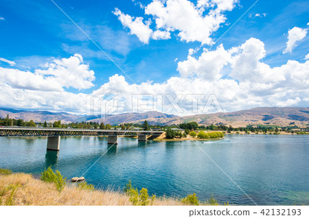New Zealand landscape 42132193