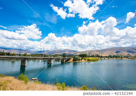 New Zealand landscape 42132194