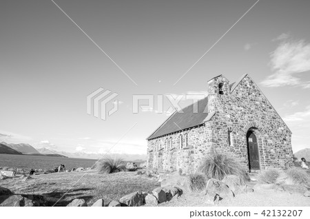 [單色]特卡波湖上的好牧羊人教堂 42132207