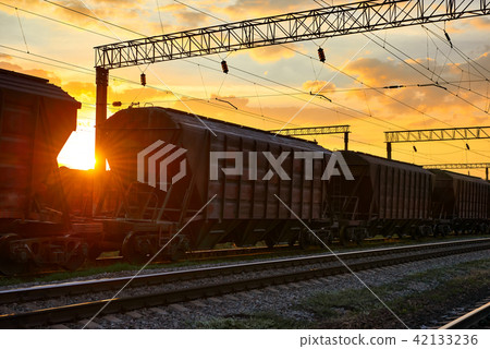 railroad infrastructure during beautiful sunset railroad infrastructure during beautiful sunset 42133236
