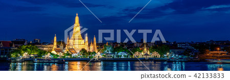 Light-up of Wat Arun Temple in Bangkok, Thailand 42133833