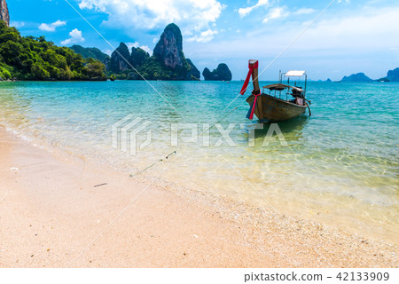 Long tail boat tropical beach, Krabi, Thailand 42133909