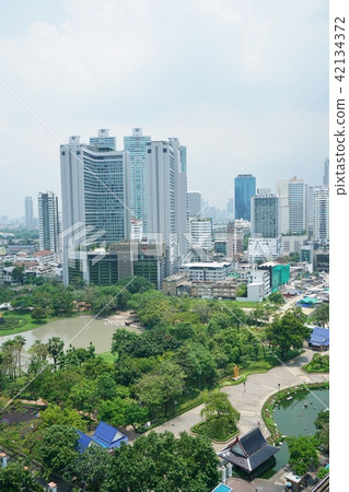 曼谷，泰國的首都，Phrom Phong車站，日本區，Benjasiri公園 42134372