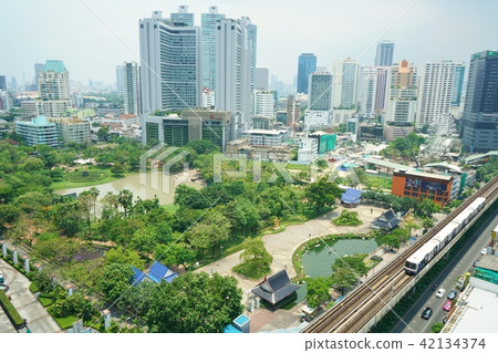 泰國首都曼谷，Phrom Phong站區，高架鐵路，輕軌，BTS 42134374