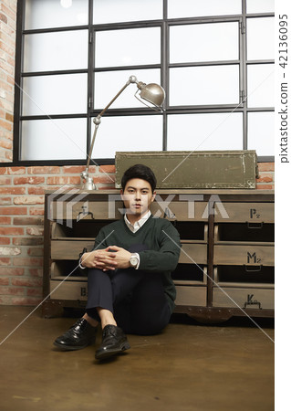 男人，男人，生活方式，日常，自由職業，商業 42136095