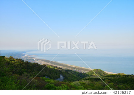 Townscape along the sea (Niigata) Townscape along the sea (Niigata) 42136257