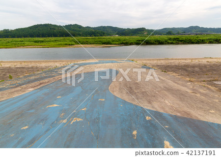 Ogawara Park river bed Ogawara Park river bed 42137191