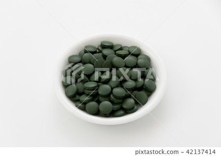 Green pill Green pill 42137414