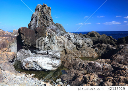 Strange rocks of Muroto Cape "Bishago Rock" / "World Geopark" "50 Lighthouse in Japan" 42138929