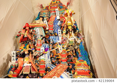 Hakata Gion mountain decoration mountain (night decoration) at night Hakata Gion mountain decoration mountain (night decoration) at night 42139064
