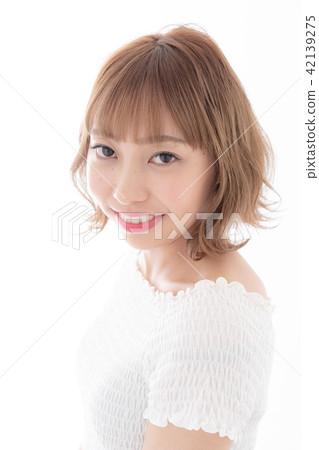 年輕女士的髮型 年輕女士的髮型 42139275