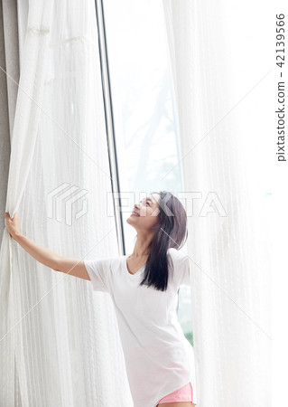 Single Life single women's morning 42139566