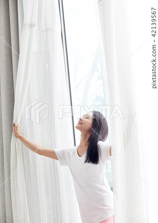Single Life single women's morning 42139567