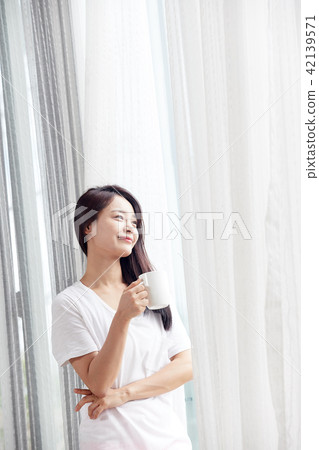 Single Life single women's morning 42139571