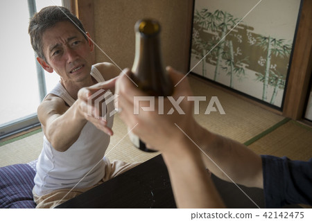 Alcoholism 42142475