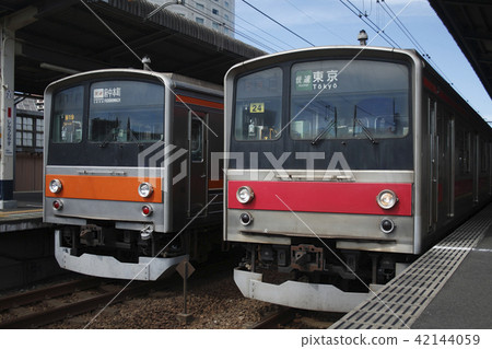 205 Series of Keiyo Line · Musashino Line (Yamanote Line Transfer Vehicle) 42144059