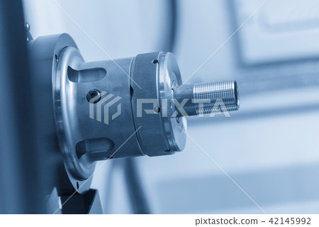 The CNC lathe machine 42145992