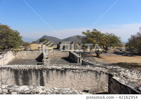 藍天Quetzalcoatl寺廟世界遺產墨西哥Sochikarco廢墟 藍天Quetzalcoatl寺廟世界遺產墨西哥Sochikarco廢墟 42162954