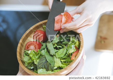 女人做飯 42163692