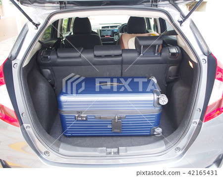 Luggage space 42165431