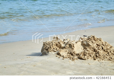 Sand castle on the beach Sand castle on the beach 42166451