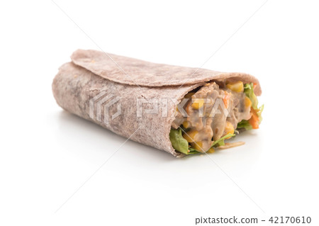 wrap salad roll with tuna corn salad 42170610