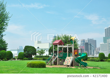 Park near Shinagawa New Station 42171400
