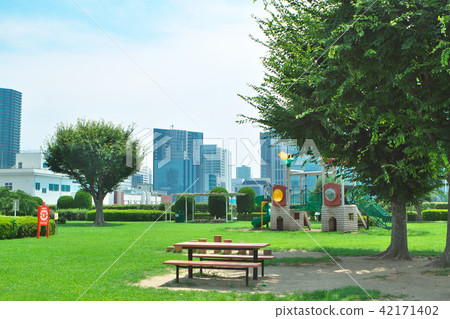 Park near Shinagawa New Station 42171402