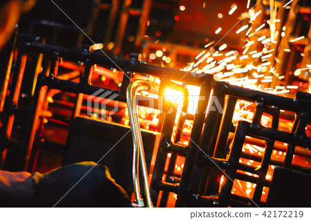 metal cutting with acetylene torch 42172219