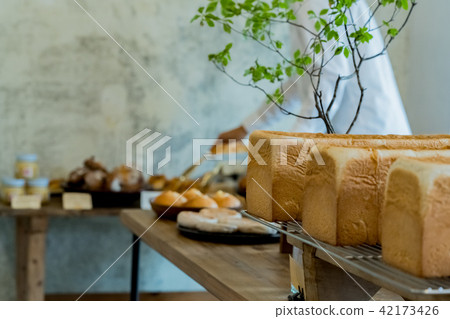 Freshly baked bread Freshly baked bread 42173426
