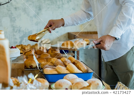 Freshly baked bread Freshly baked bread 42173427